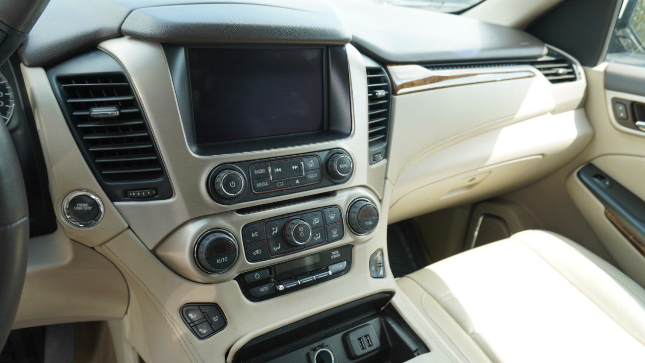 Used 2015 GMC Yukon Denali w/ Touring Package RWD image 14