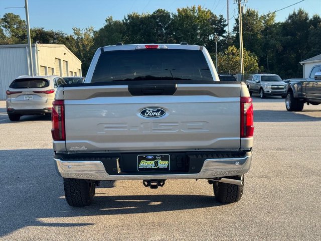 Used 2025 Ford F150 XLT w/ Equipment Group 301A Standard AWD/4WD image 5