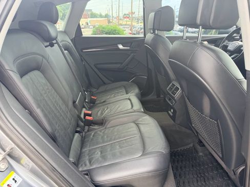 Used 2018 Audi Q5 2.0T Premium w/ Convenience Package AWD/4WD image 14