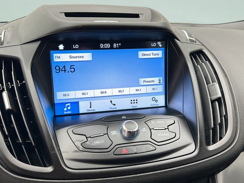 Used 2016 Ford Escape SE w/ Equipment Group 201A FWD image 16
