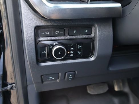 Used 2023 Ford F350 Lariat w/ Lariat Ultimate Package image 24