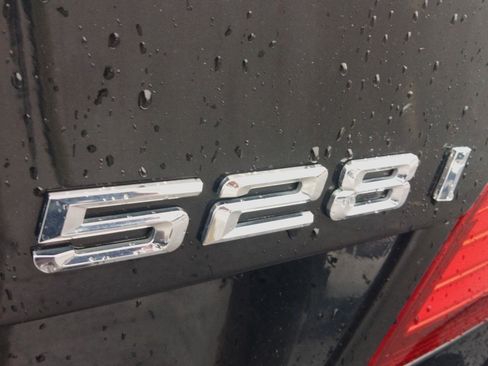 Used 2014 BMW 528i xDrive Sedan image 9