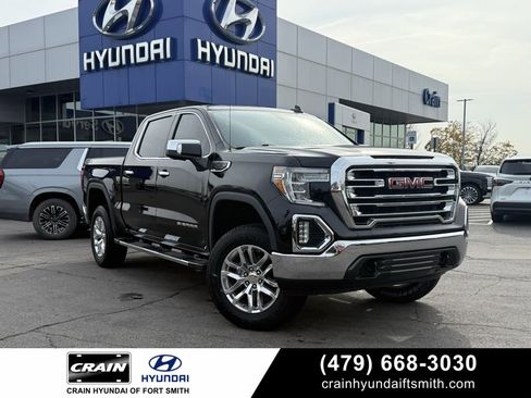 Used 2020 GMC Sierra 1500 SLT image 1