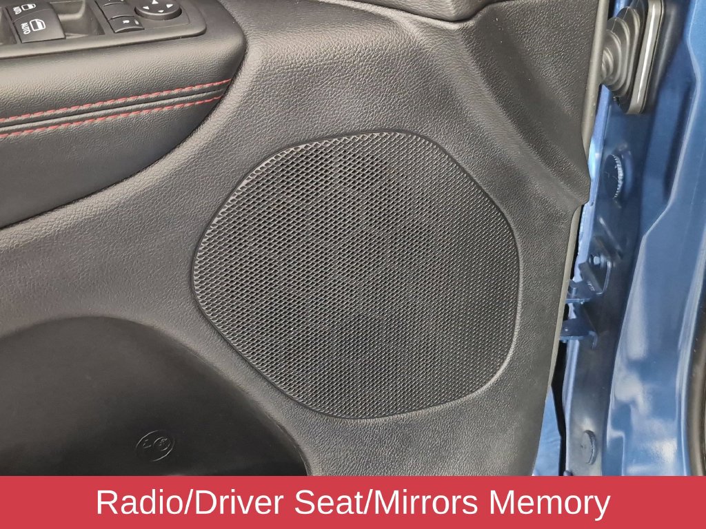 Used 2025 Dodge Durango GT AWD/4WD image 16