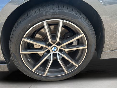 Used 2019 BMW 330i xDrive Sedan w/ Premium Package AWD/4WD image 9
