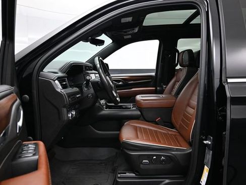 Used 2023 GMC Yukon Denali Ultimate AWD/4WD image 21