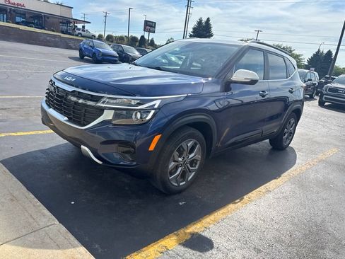Used 2024 Kia Seltos S AWD/4WD image 4