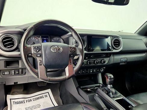 Used 2018 Toyota Tacoma TRD Pro AWD/4WD image 12