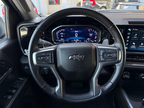 Used 2024 Chevrolet Silverado 1500 RST AWD/4WD image 19