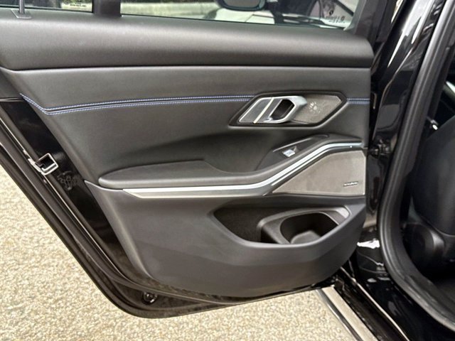 Used 2025 BMW M340i w/ Premium Package RWD image 11