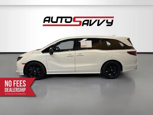 Used 2023 Honda Odyssey Sport image 4