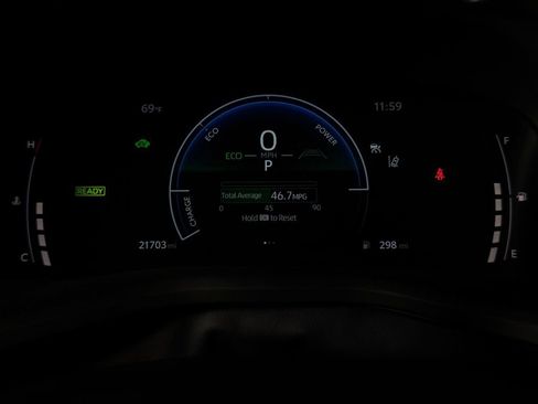 Used 2025 Toyota Camry LE image 15