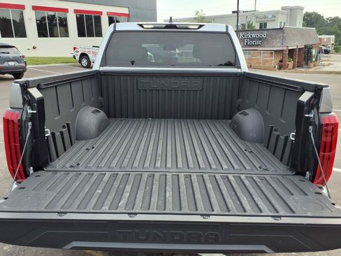 Used 2025 Toyota Tundra SR5 AWD/4WD image 23