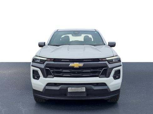 Used 2024 Chevrolet Colorado LT w/ LT Convenience Package III RWD image 2