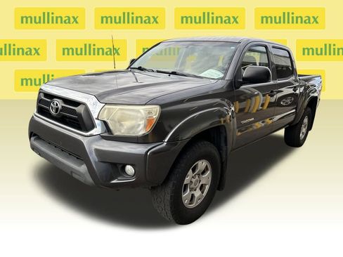 Used 2014 Toyota Tacoma PreRunner image 4