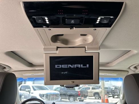 Used 2019 GMC Yukon Denali w/ Denali Ultimate Package AWD/4WD image 35