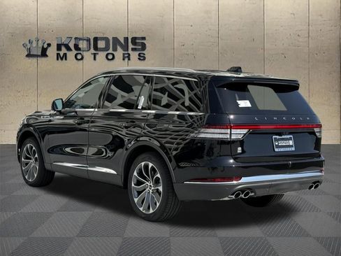 New 2026 Lincoln Aviator Reserve image 3