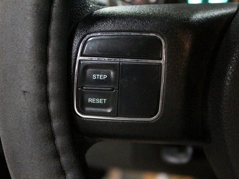 Used 2015 Jeep Wrangler Sport image 18