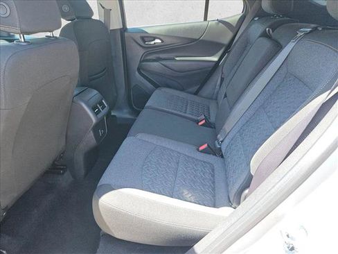 Used 2024 Chevrolet Equinox LT FWD image 10