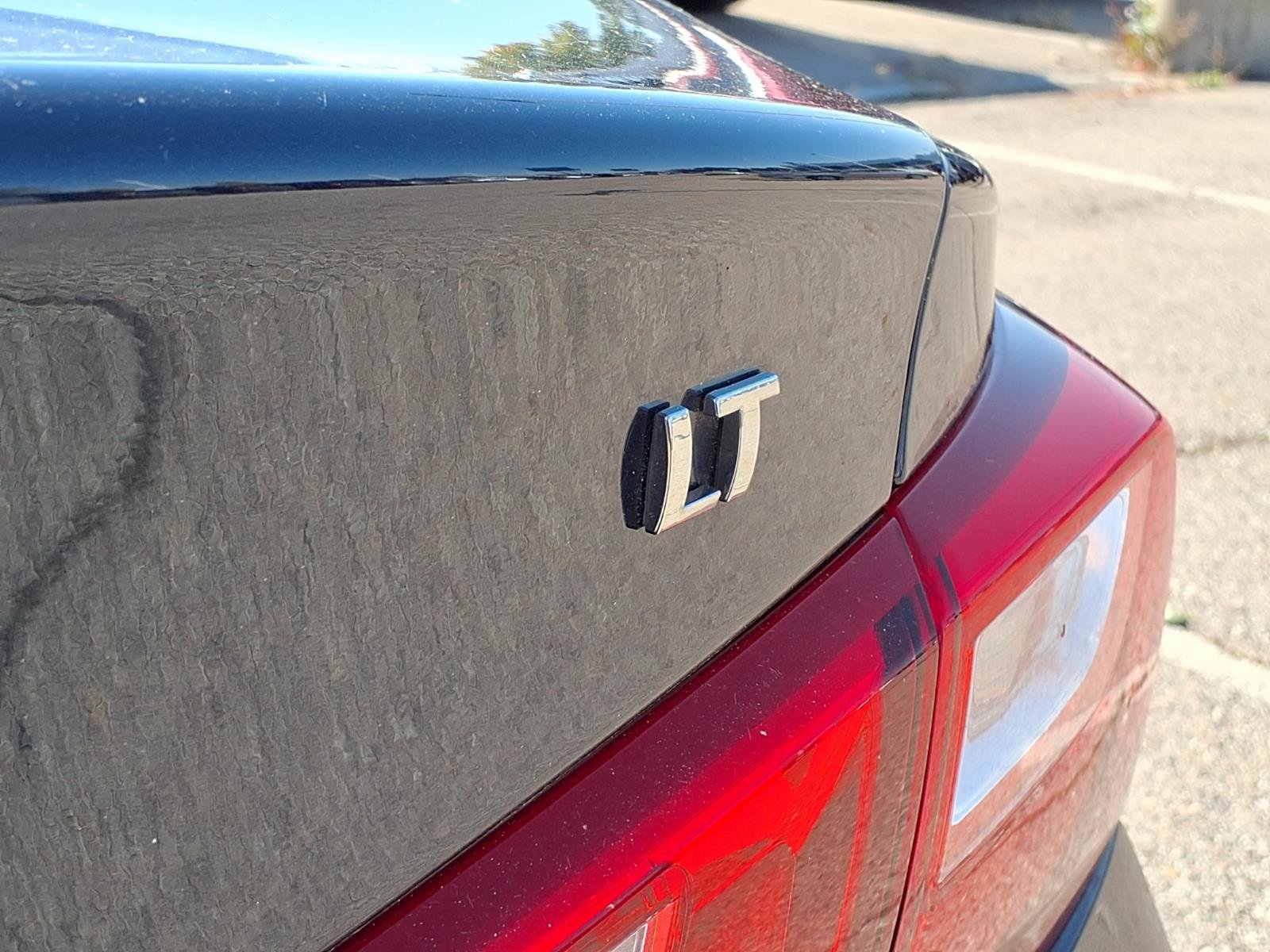 Used 2018 Chevrolet Malibu LT FWD image 10
