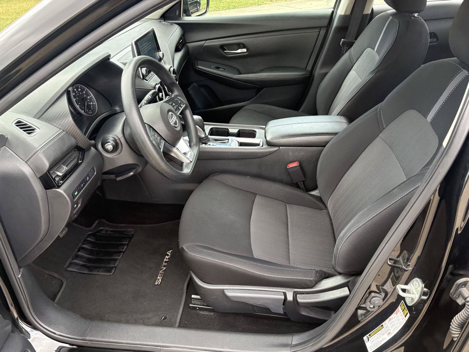 Used 2024 Nissan Sentra SV FWD image 4