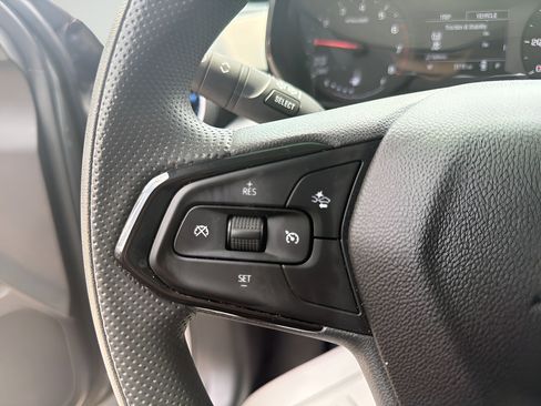 Used 2026 Chevrolet Trax LS w/ LS Convenience Package FWD image 34