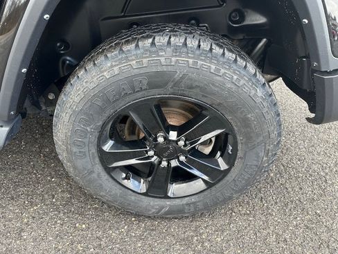 Certified 2022 Jeep Wrangler Unlimited Sahara AWD/4WD image 35
