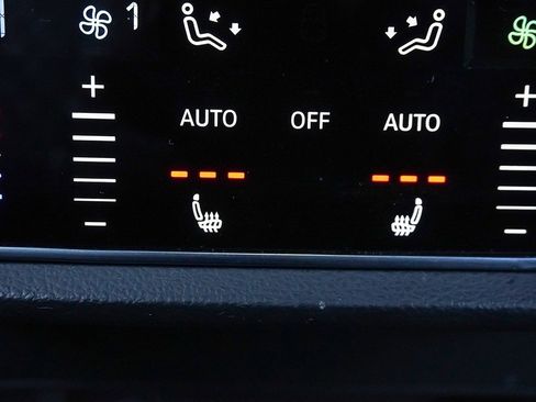 Used 2021 Audi SQ8 Prestige w/ Prestige Package image 68