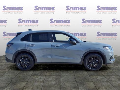 Certified 2025 Honda HR-V Sport image 8