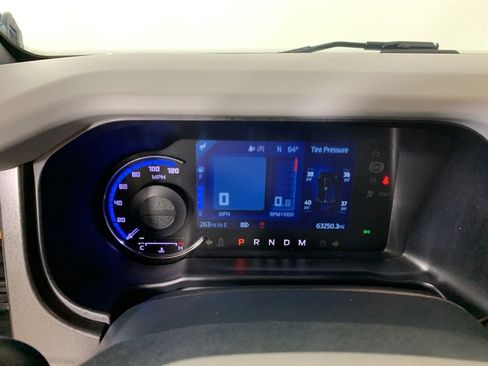 Used 2022 Ford Bronco Badlands w/ Sasquatch Package AWD/4WD image 18