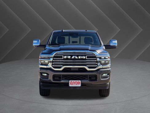 Used 2025 RAM 2500 Laramie image 2