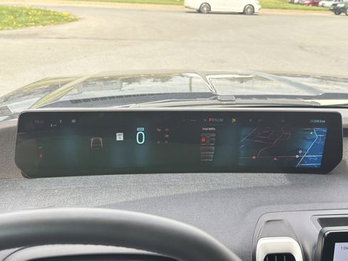 Used 2025 Ford Expedition Active AWD/4WD image 21