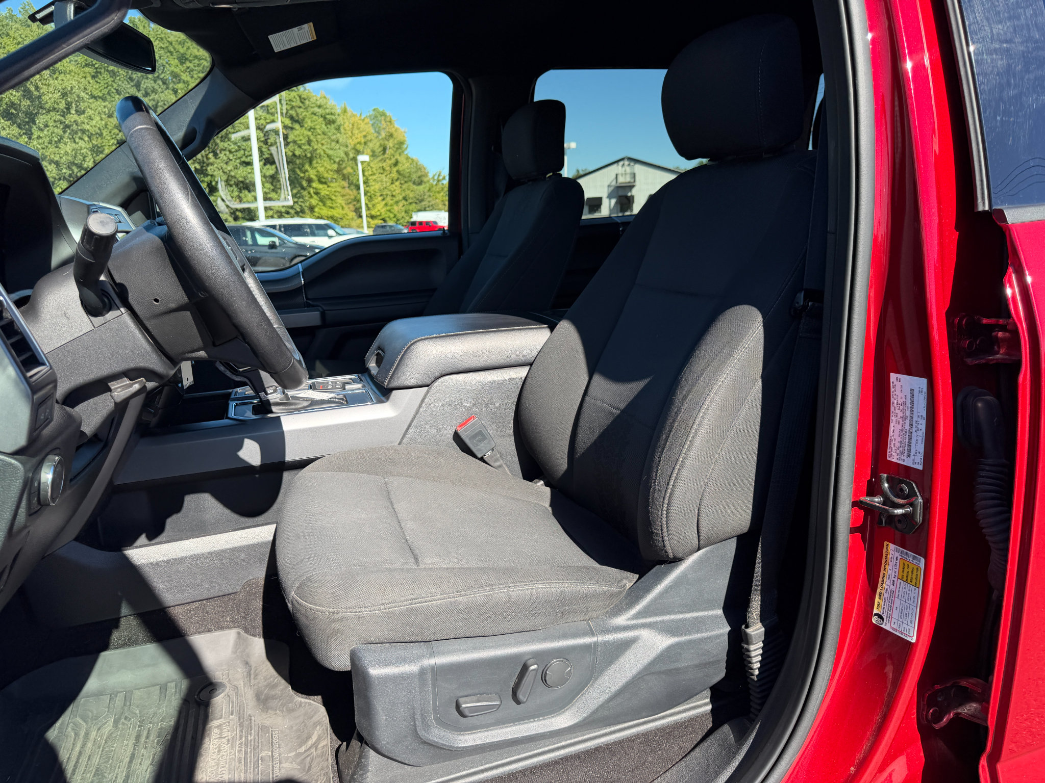 Used 2020 Ford F150 XLT w/ Equipment Group 302A Luxury AWD/4WD image 35