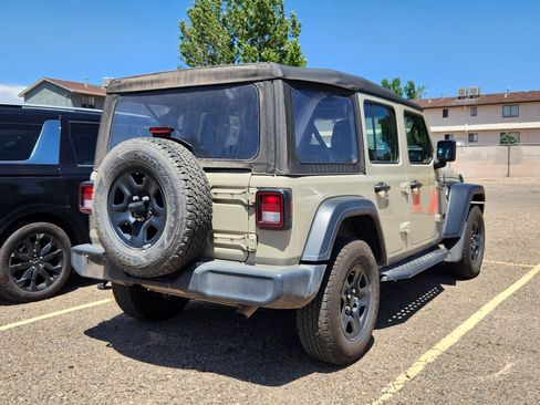 Used 2022 Jeep Wrangler Unlimited Sport AWD/4WD image 5