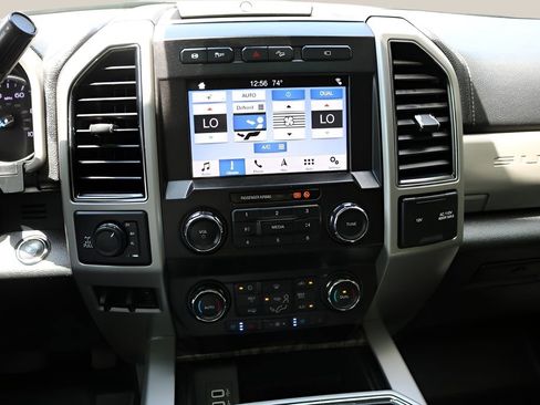 Used 2019 Ford F350 Lariat w/ Lariat Ultimate Package AWD/4WD image 25
