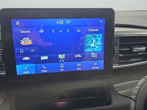 Used 2020 Ford Explorer Limited AWD/4WD image 16