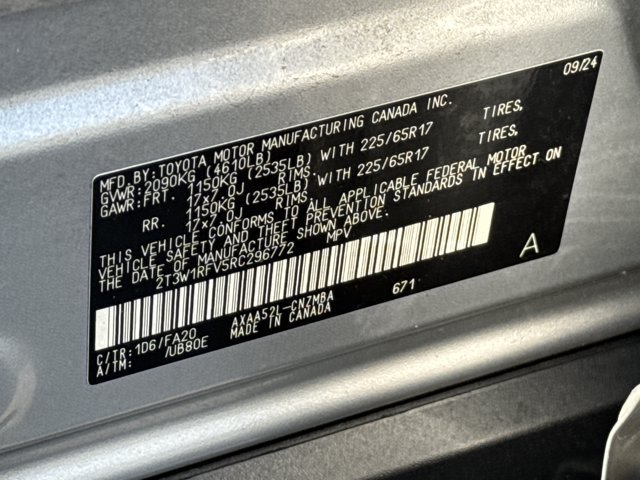 Used 2024 Toyota RAV4 XLE FWD image 33