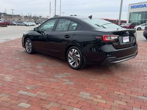 Used 2025 Subaru Legacy Limited image 9