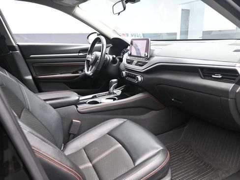 Used 2023 Nissan Altima 2.5 SR image 25