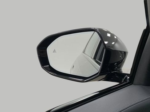 Certified 2023 BMW 760i xDrive w/ Executive Package image 20