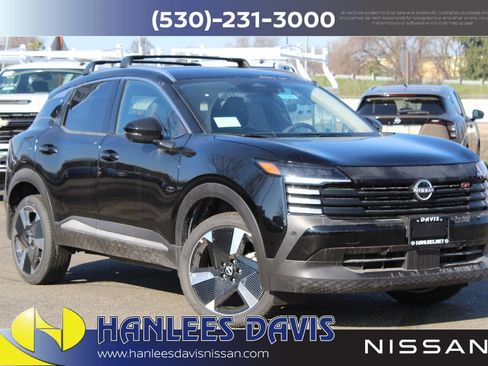 New 2026 Nissan Kicks SR image 1