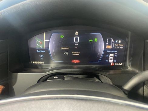 Used 2015 Cadillac Escalade Premium AWD/4WD image 22