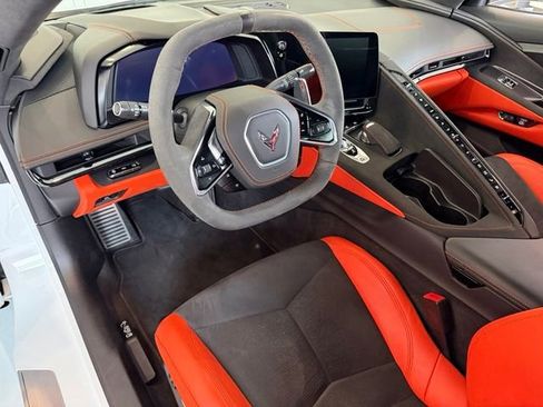 Certified 2025 Chevrolet Corvette Stingray Premium Cpe w/ Z51 Performance Package RWD image 23