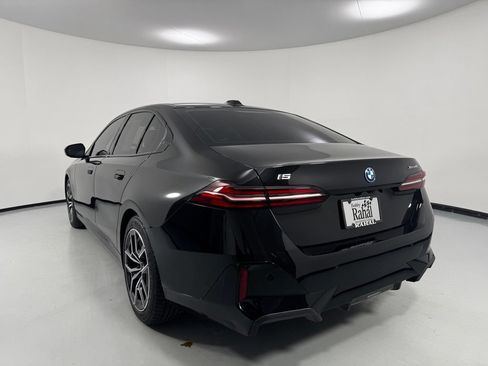 Used 2025 BMW i5 xDrive40 w/ M Sport Package AWD/4WD image 6