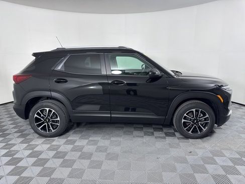 New 2026 Chevrolet TrailBlazer LT w/ Convenience Package image 2