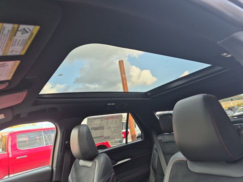 New 2026 Ford Explorer ST w/ Sun And Sound Package image 9