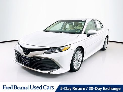 Used 2018 Toyota Camry L image 3