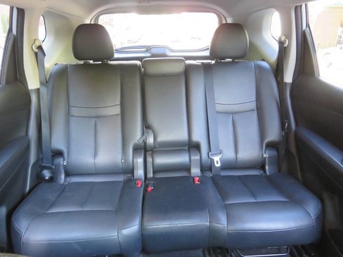 Used 2017 Nissan Rogue SL w/ SL Premium Package AWD/4WD image 21
