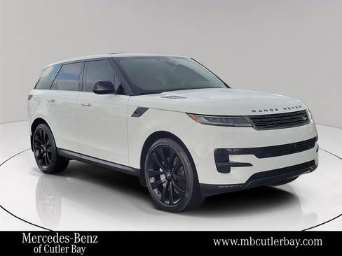 Used 2025 Land Rover Range Rover Sport SE AWD/4WD image 1