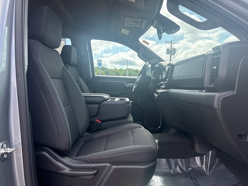 Used 2023 Chevrolet Silverado 1500 RST AWD/4WD image 14